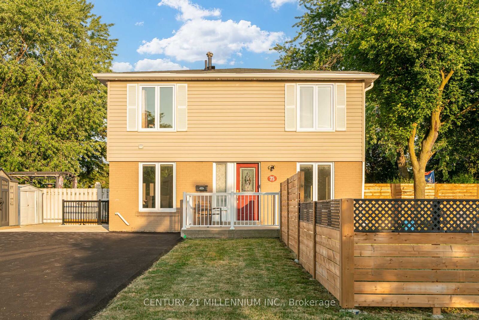 Property Photo:  75 Goldcrest Road  ON L6S 1H1 