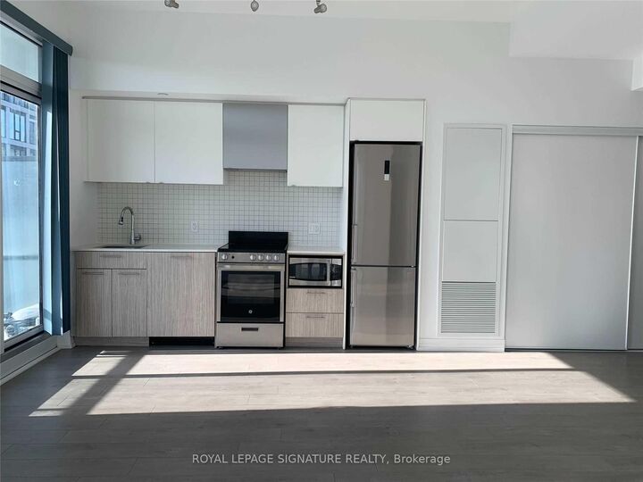 Property Photo:  251 Jarvis Street 1016  ON M5B 0C3 