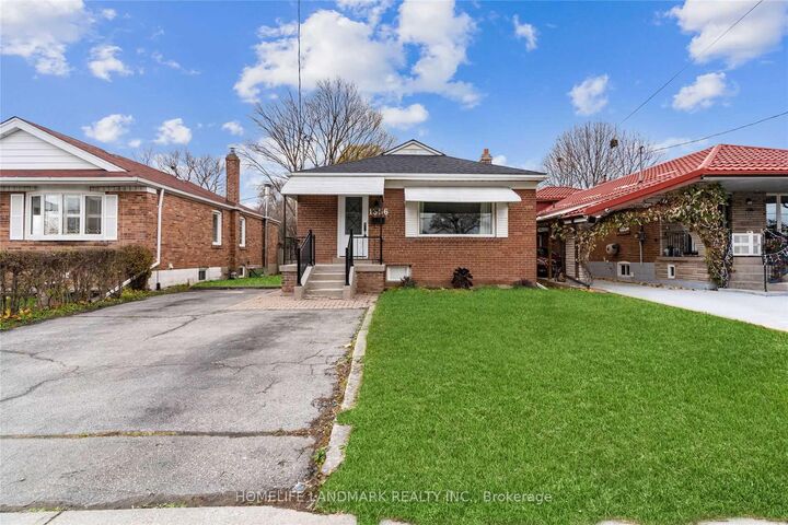 Property Photo:  1356 Warden Avenue  ON M1R 2S2 
