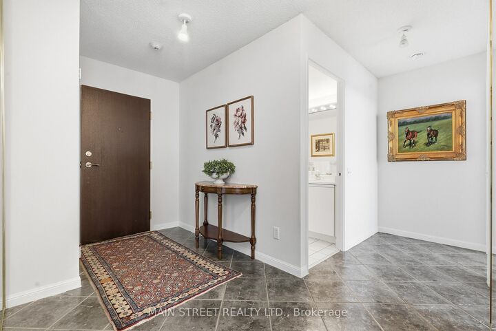 Property Photo:  110 Promenade Circle 1705  ON L4J 7W8 