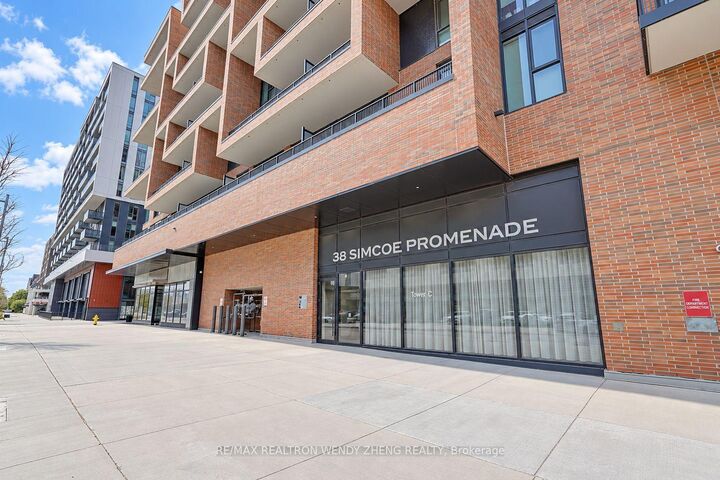 Property Photo:  38 Simcoe Promenade N C503  ON L6G 0H7 