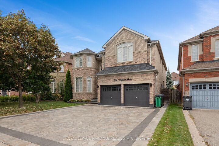 Property Photo:  3265 Topeka Drive  ON L5M 7V1 
