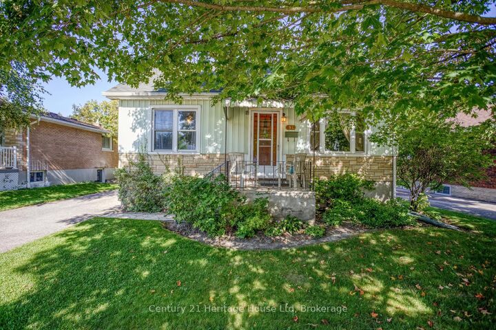 Property Photo: 91 Merion Street ON N1H 2M1