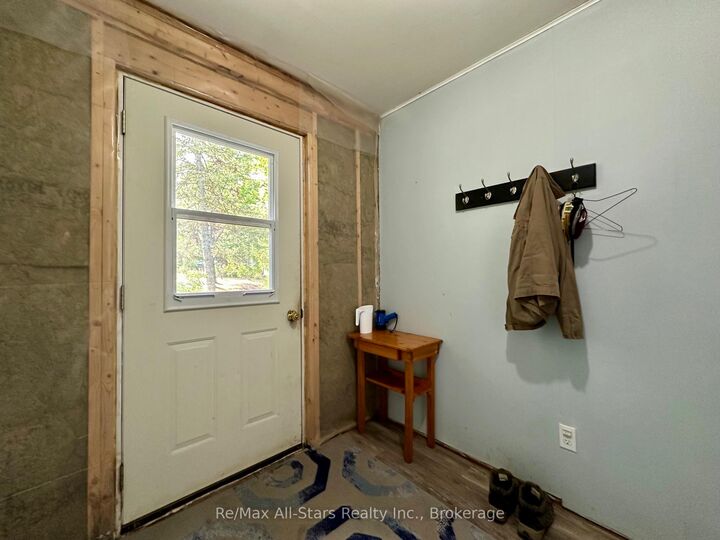 Property Photo: 16 Peninsula Court ON K0M 1A0