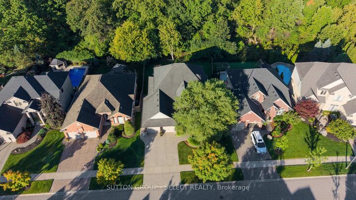 Property Photo:  1940 Riverbend Road  ON N6K 0A2 