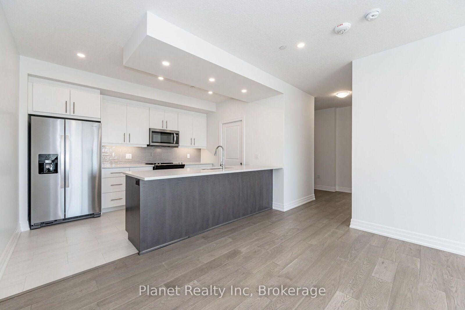 Property Photo:  1880 Gordon Street 802  ON N1L 0P5 
