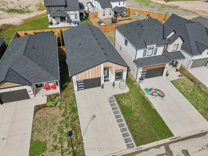 Property Photo:  17 Sheldabren Street  ON N0M 1A0 