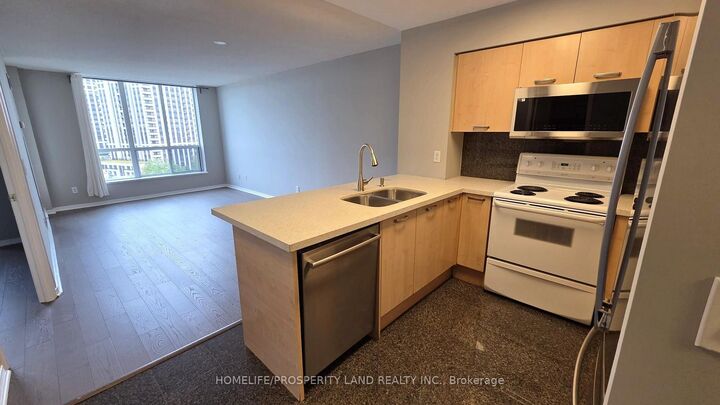 Property Photo: 55 Harrison Garden Boulevard 901 ON M2N 7G3