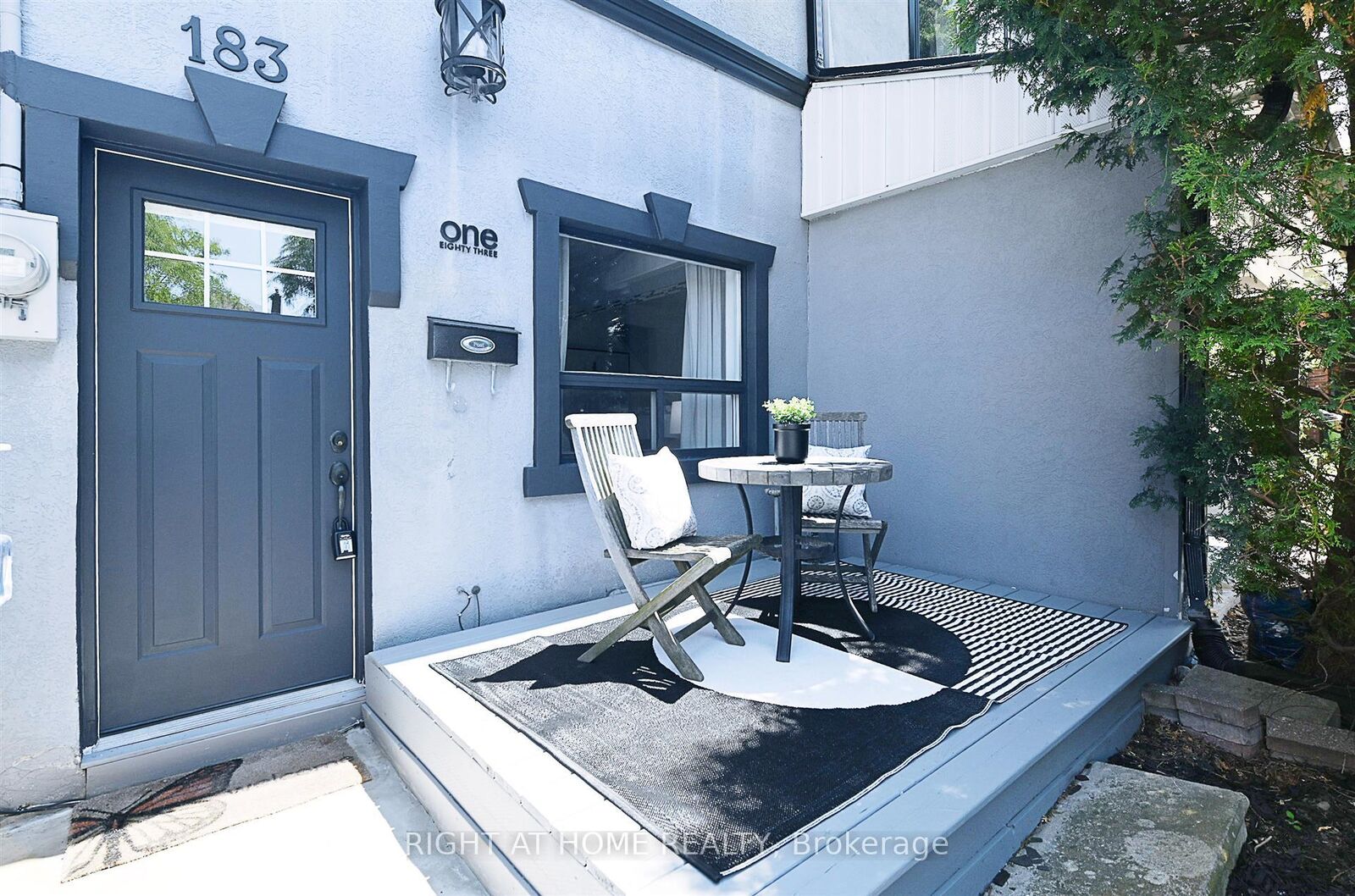 Property Photo:  183 Earlscourt Avenue  ON M6E 4B2 