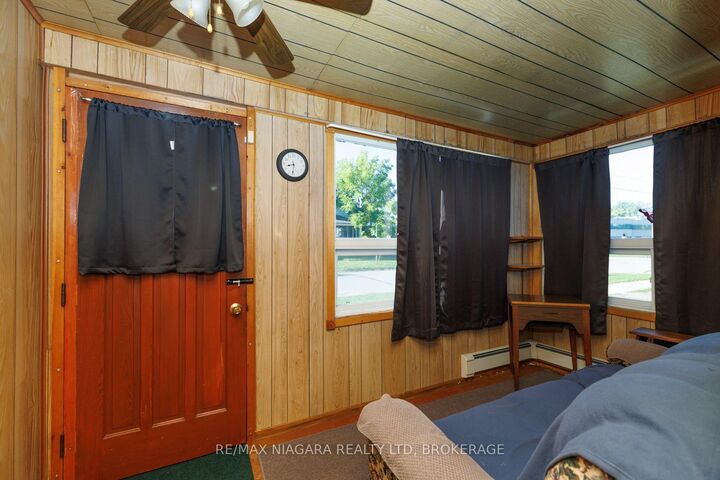Property Photo:  304 Jarvis Street  ON L2A 2S8 