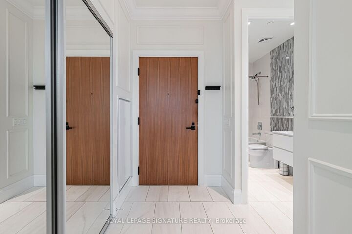 Property Photo:  2A Church Street 2904  ON M5E 0E1 