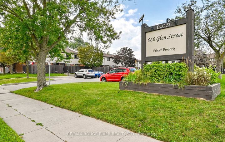 Property Photo:  960 Glen Street 72  ON L1J 6E8 