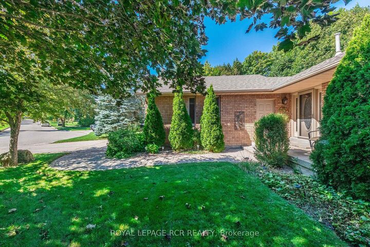 Property Photo:  217 Oakwood Crescent  ON L9W 4N1 