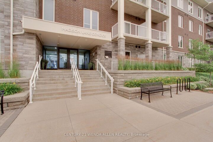 Property Photo:  290 Liberty Street N 420  ON L1C 0H3 