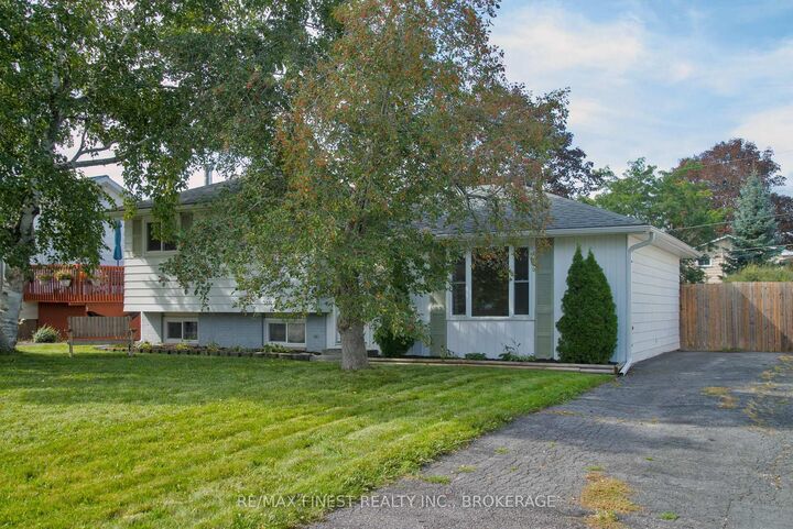 Property Photo:  773 Clark Crescent  ON K7M 6E7 