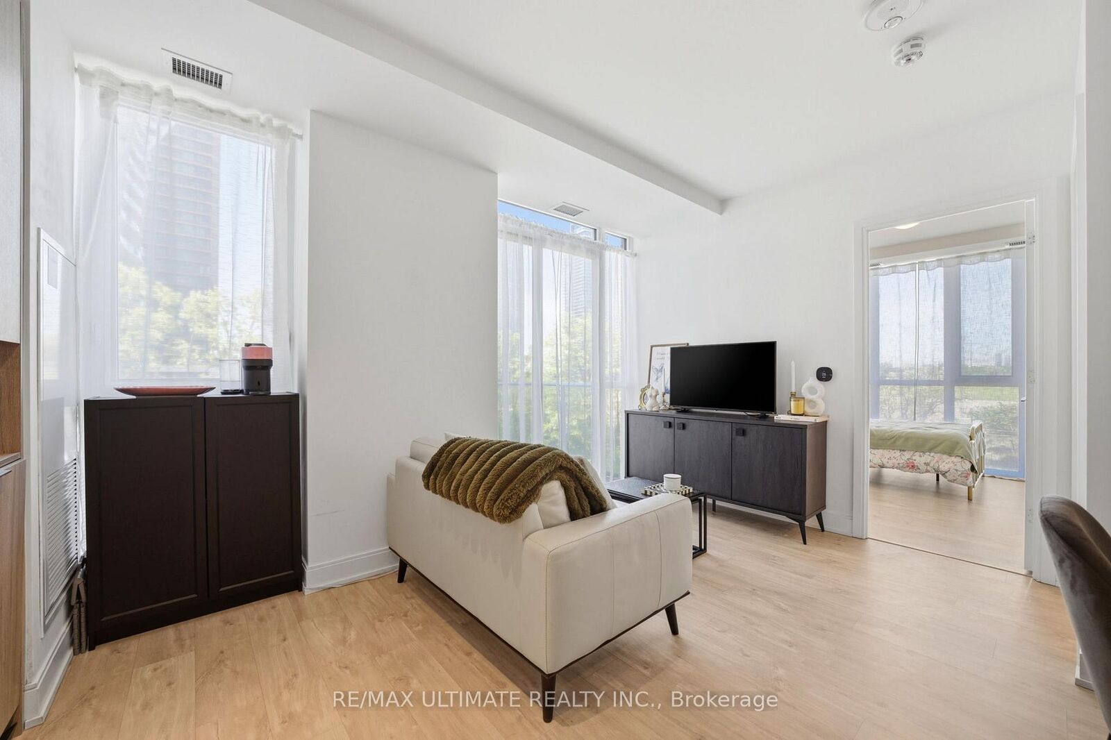 Property Photo:  70 Annie Craig Drive 402  ON M8V 0G2 