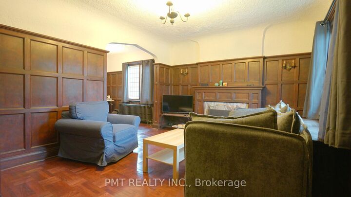 Property Photo: 2 Larkin Avenue Upper ON M6S 1L8
