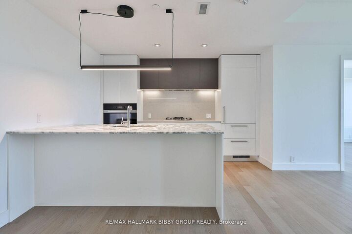 Property Photo:  1414 Bayview Avenue 503  ON M4G 3A7 