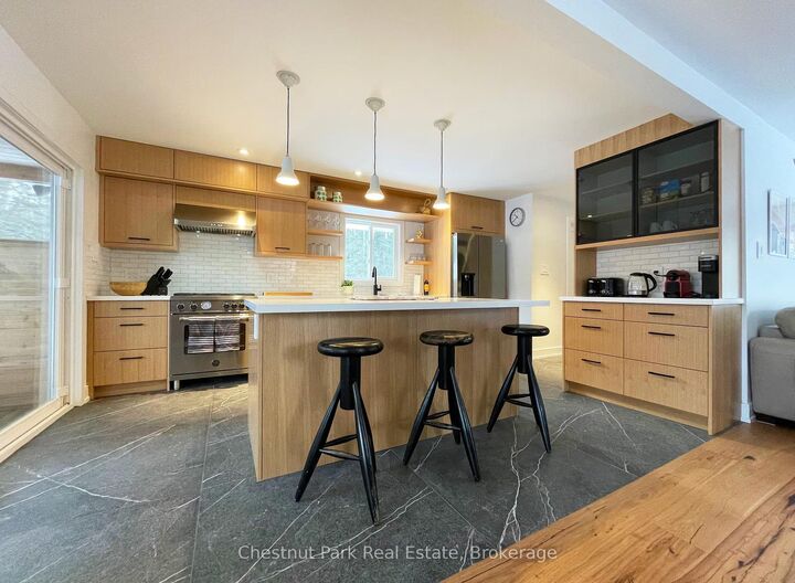 Property Photo:  1002 Chippawa Avenue  ON P1P 1T5 