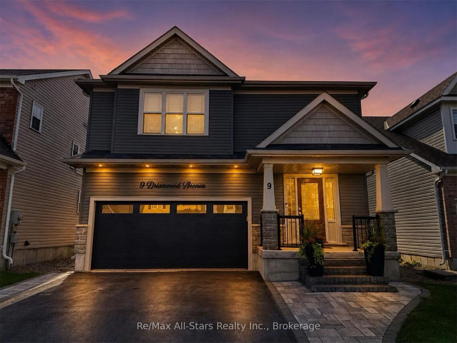 Property Photo:  9 Briarwood Avenue  ON K9V 0M1 