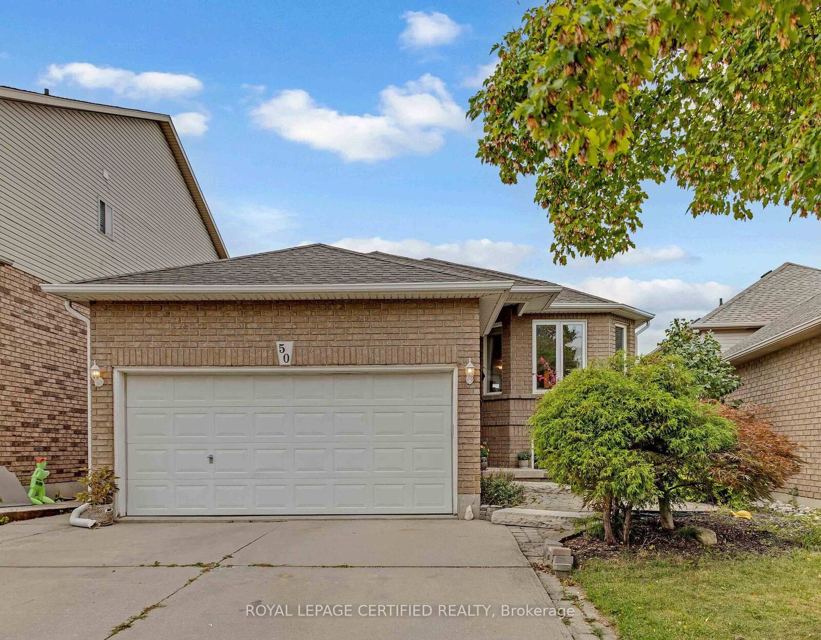 Property Photo:  50 Briarose Place  ON L9C 7V3 