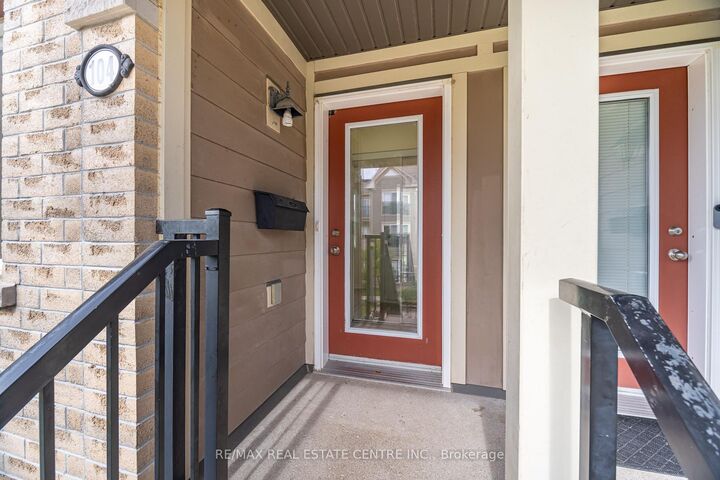 Property Photo: 2891 Rio Court 104 ON L5M 0S4