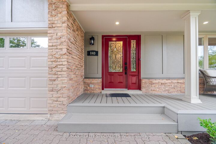 Property Photo:  840 Hemlock Drive  ON L9T 3V5 