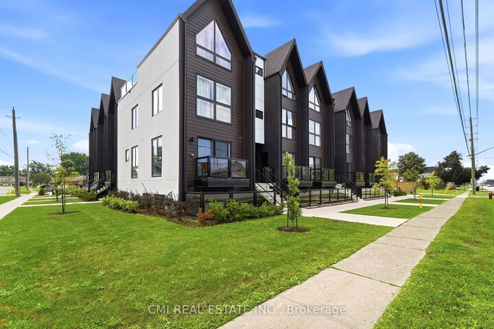 Property Photo:  7277 Wilson Crescent 302  ON L2G 7G5 