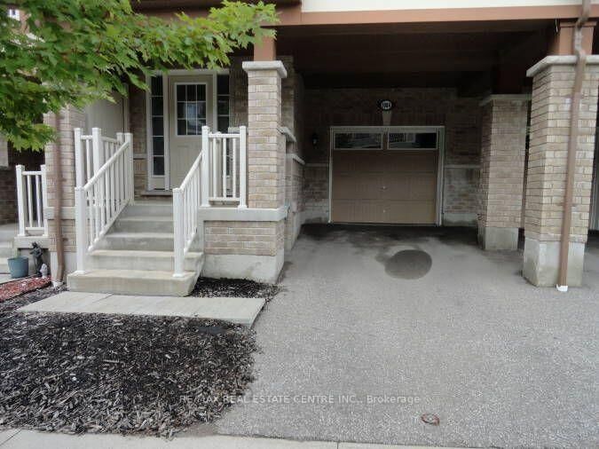 Property Photo:  1084 Silk Street  ON L1X 0E8 