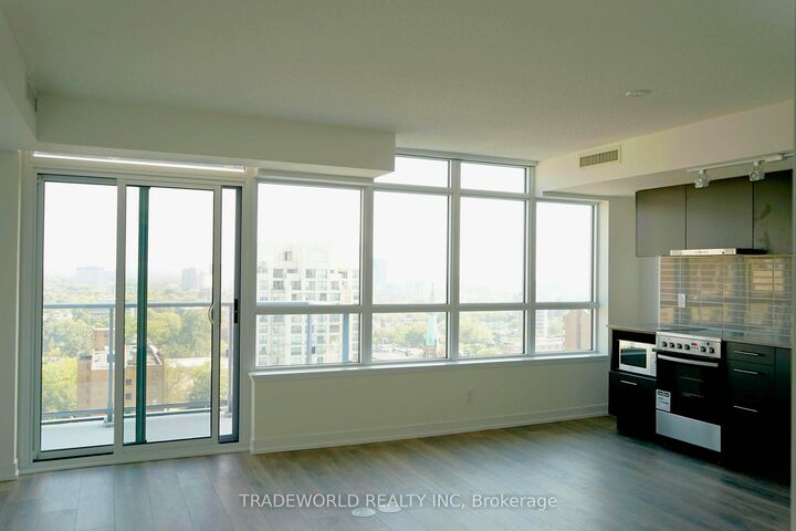 Property Photo: 365 Church Street 1807 ON M5B 0B5
