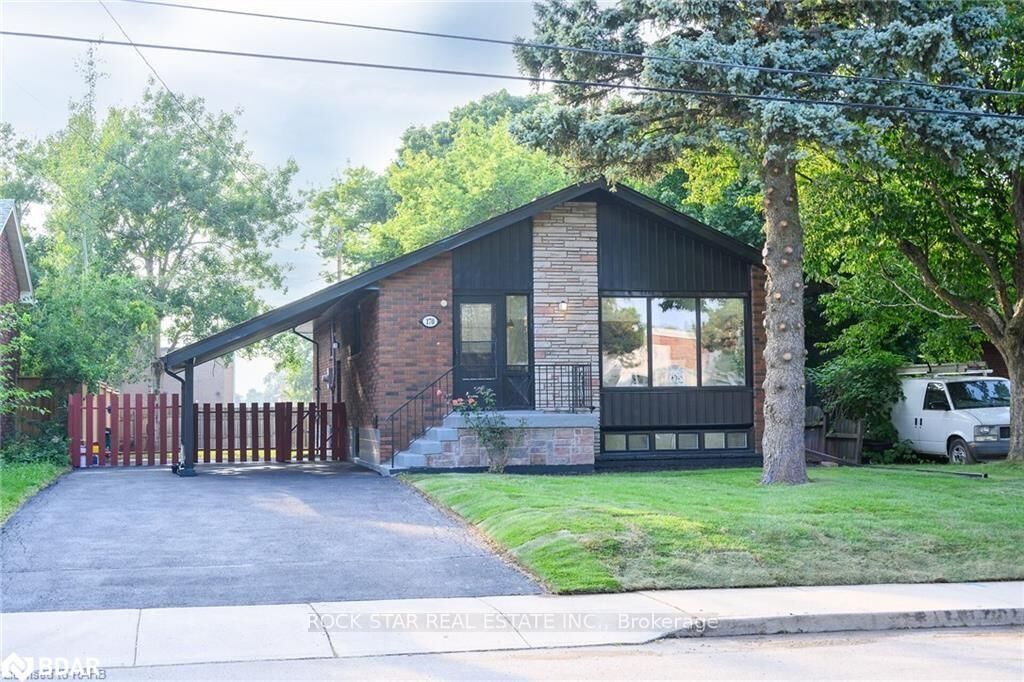 Property Photo: 170 Terrace Drive Upper ON L9A 2Z1
