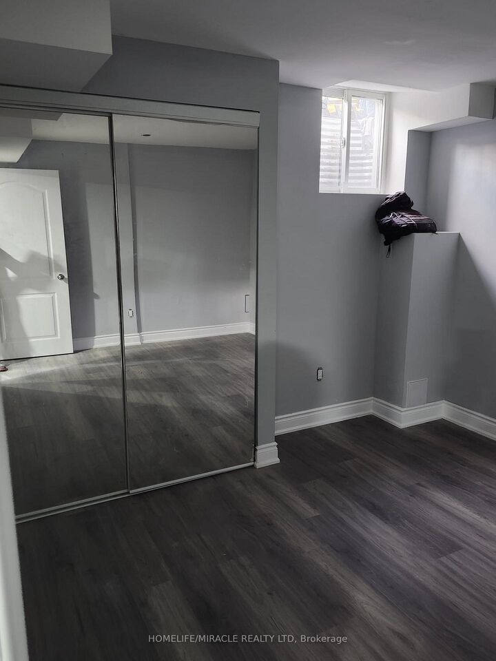 Property Photo: 11 Streamline Drive ON L6V 4S6