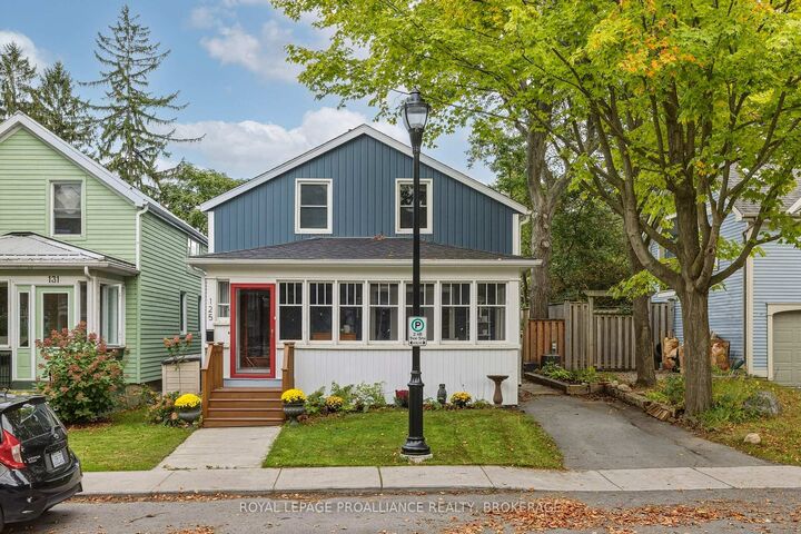 Property Photo:  125 Pine Street  ON K7G 1C6 