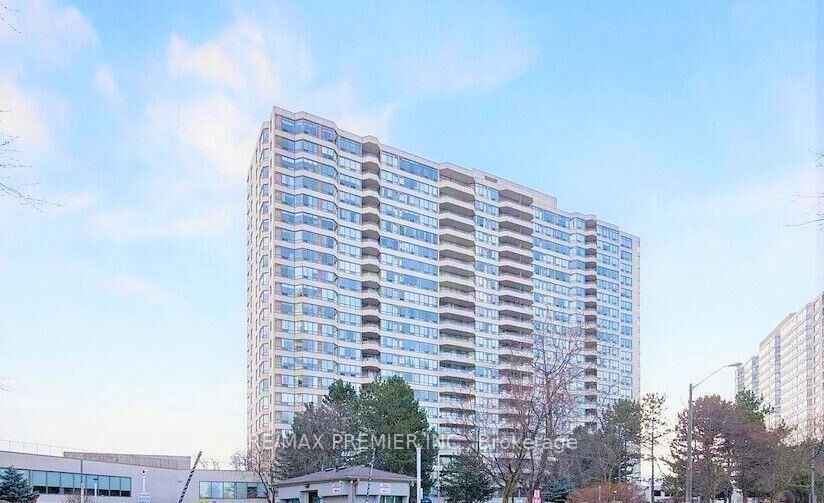 Property Photo:  3 Greystone Walk Drive 1923  ON M1K 5J4 