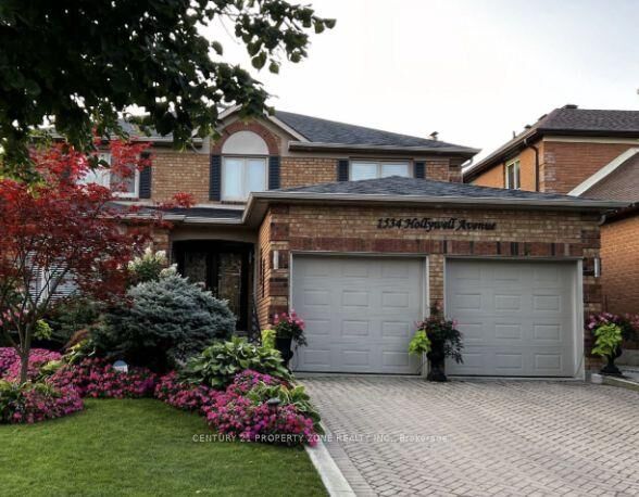 Property Photo: 1534 Hollywell Avenue ON L5N 4P5