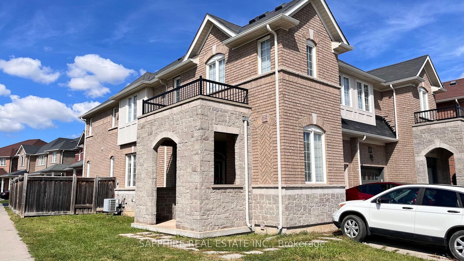 Property Photo:  1261 Sim Place Upper  ON L9T 7C7 