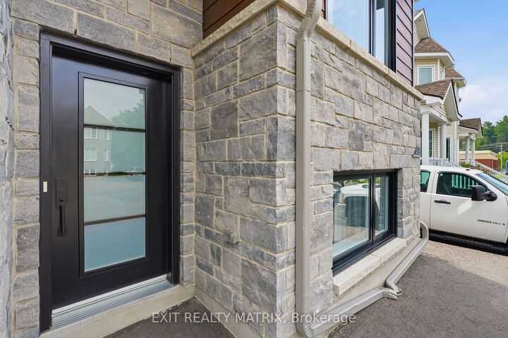 Property Photo:  47 Cambridge Street  ON K0A 2M0 