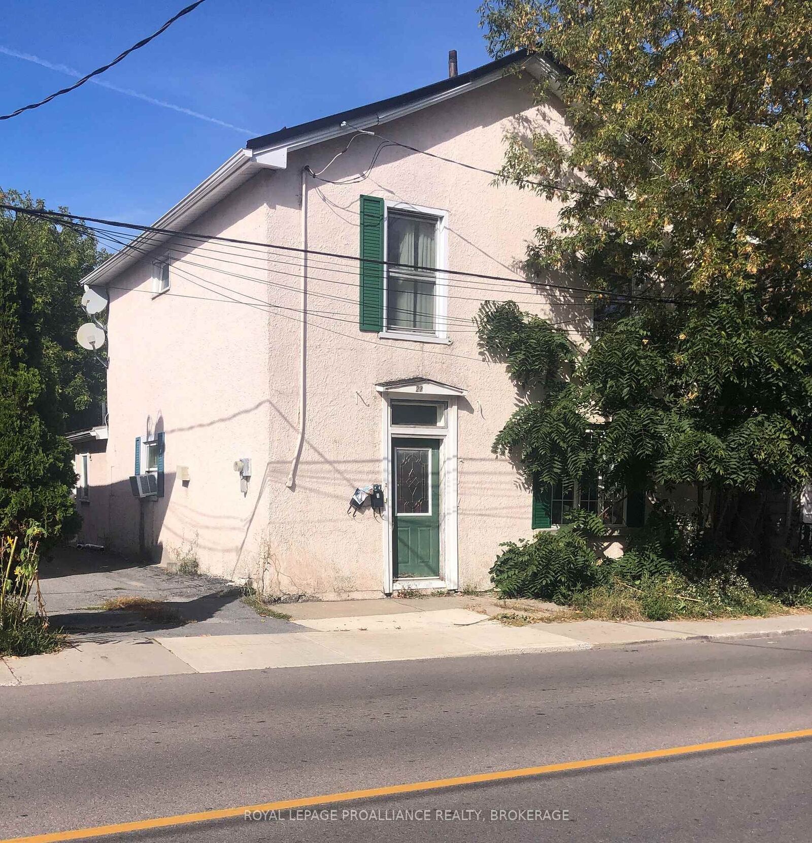 Property Photo:  27 Stephen Street  ON K7K 2C2 