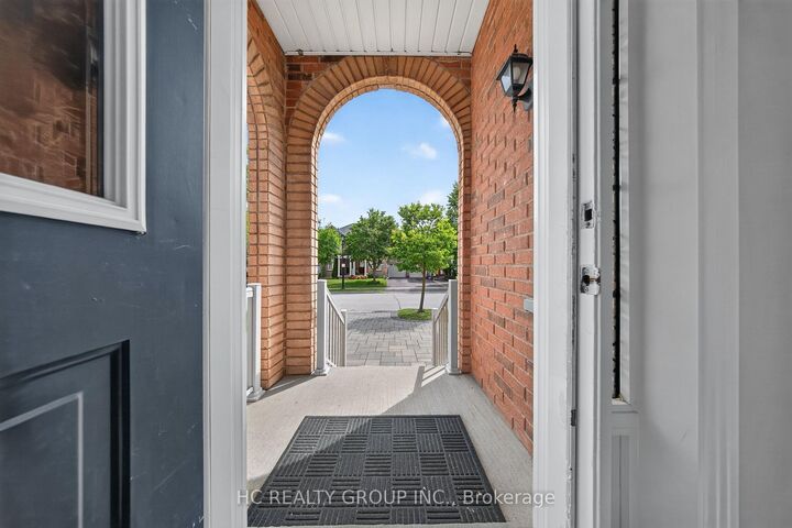 Property Photo:  86 Beare Trail  ON L3X 3B3 