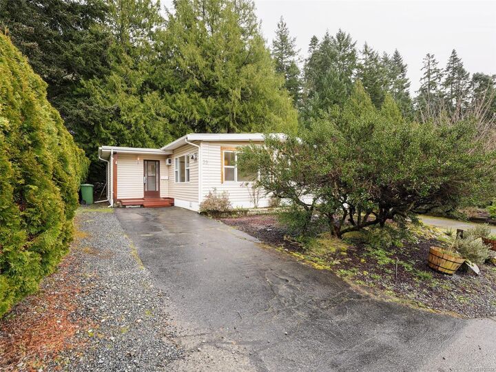 Property Photo: 2587 Selwyn Rd #39 BC V9B 4V4