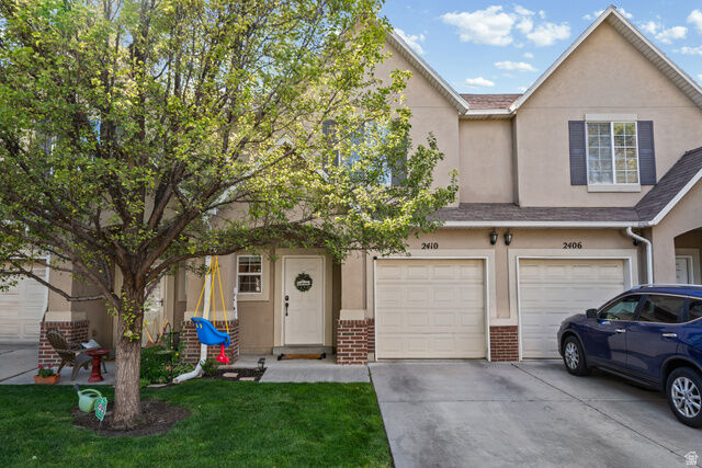 Property Photo: 2410 S Black Village Ct W UT 84119
