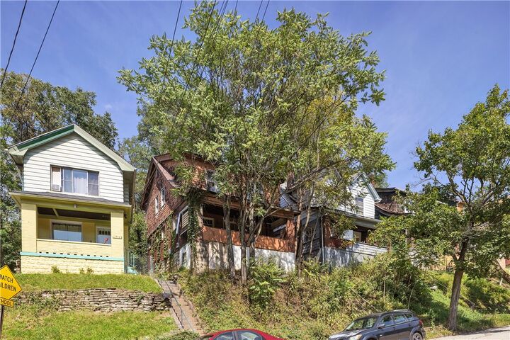 Property Photo: 1524 Marie St PA 15221
