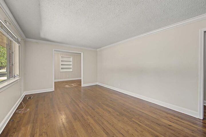Property Photo:  2401 Hilltop Drive  GA 31707 