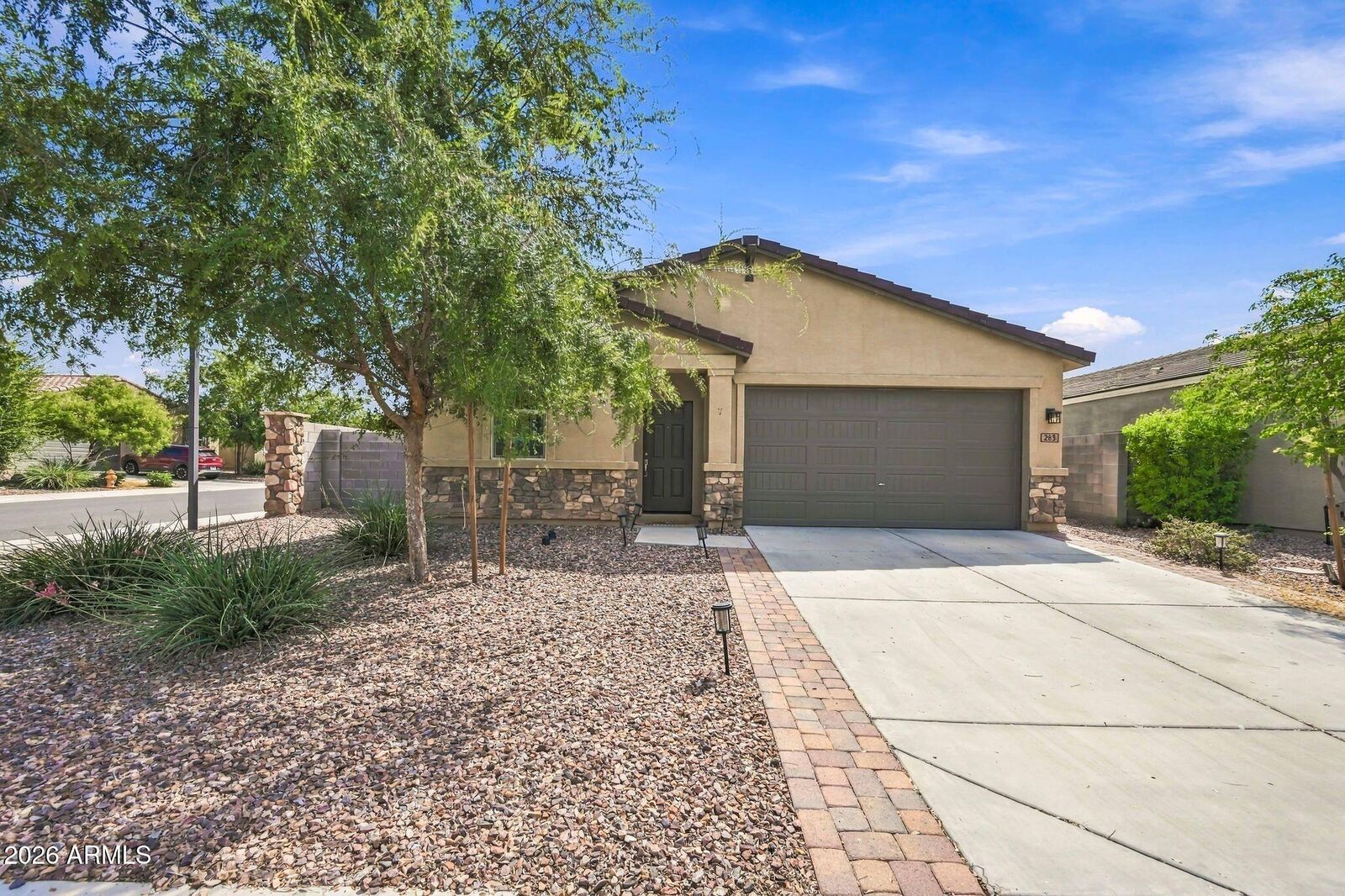 Property Photo:  283 W Nikita Drive  AZ 85140 