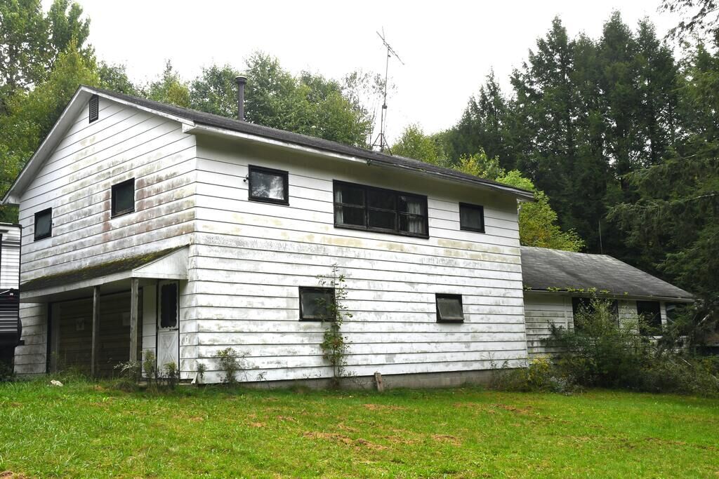 Property Photo:  293 Smokey Hill Road  PA 16353 