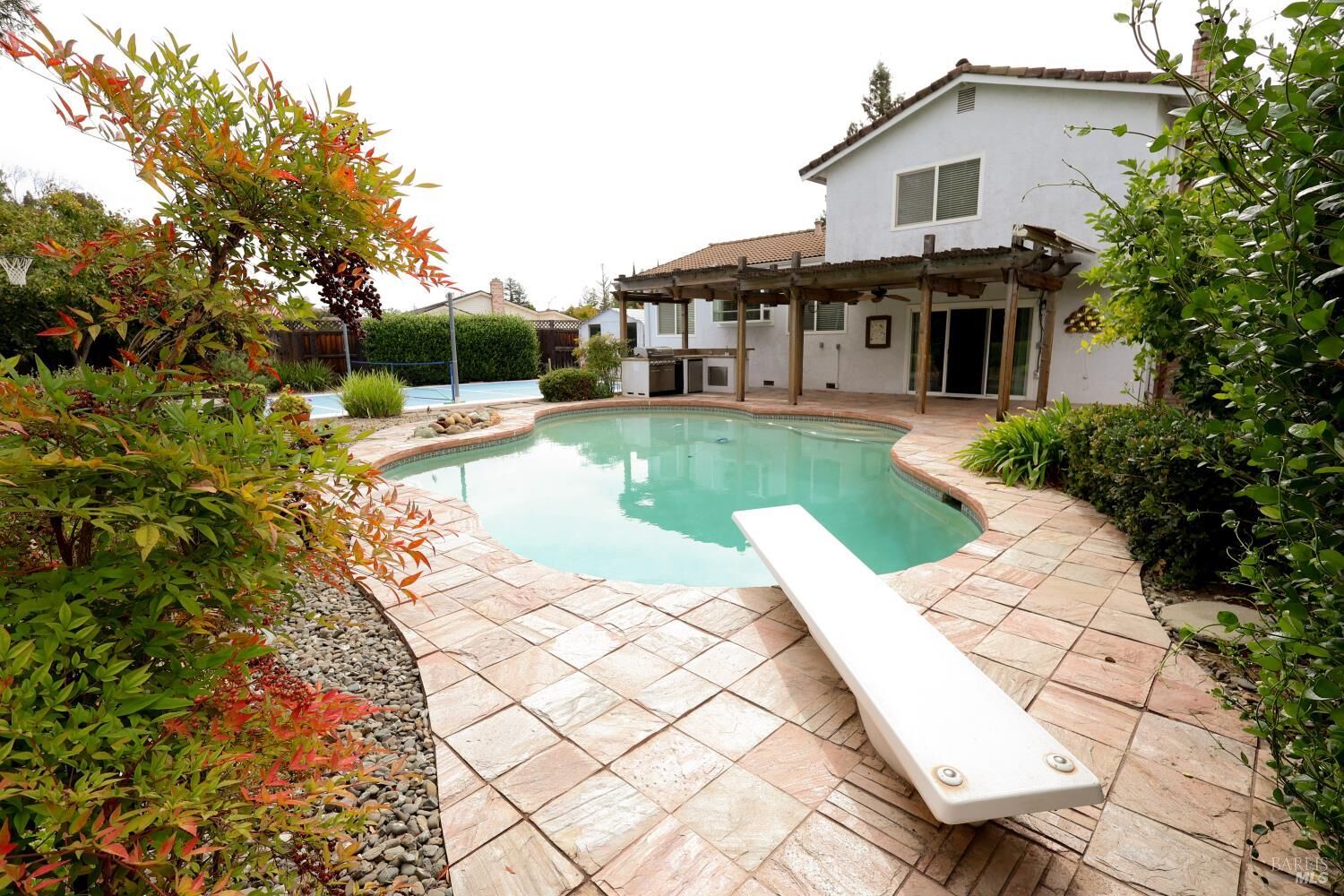 Property Photo:  107 Iroquois Drive  CA 95688 