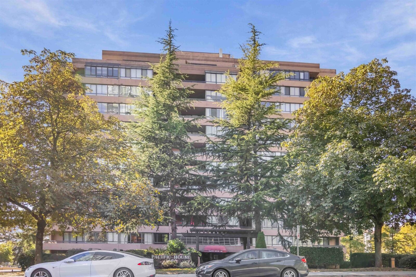 Property Photo:  460 Westview Street 307  BC V3K 6C9 