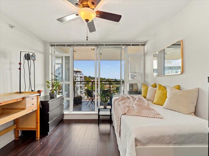 Property Photo:  555 Delestre Avenue 1608  BC V3K 0A9 