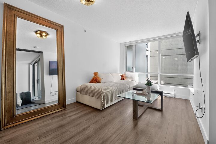 Property Photo: 1082 Seymour Street 312 BC V6B 1X9