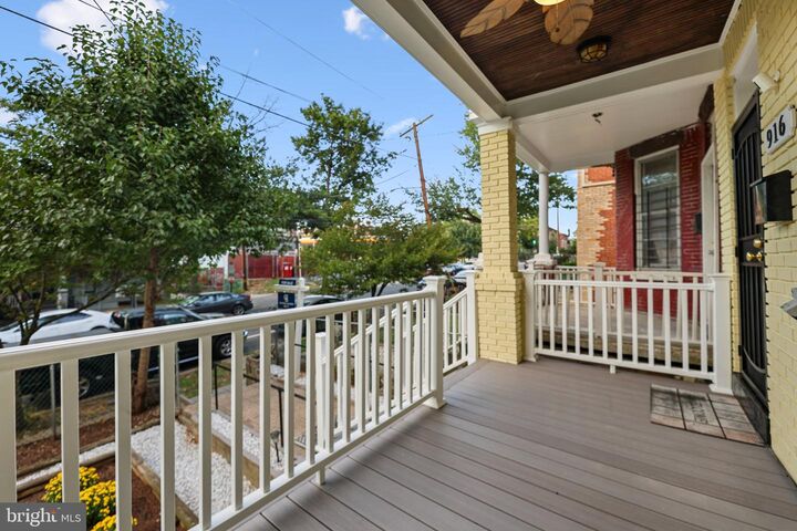 Property Photo:  916 Shepherd Street NW  DC 20011 